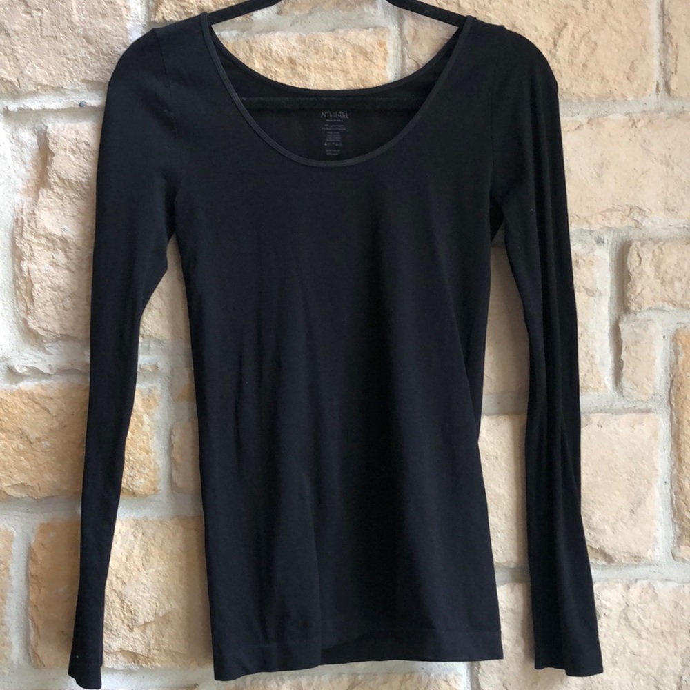 Nikibiki stretch top